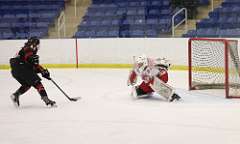 55: hockey1_1125