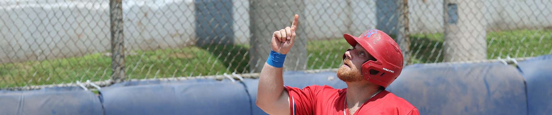 Click to show or hide the buttons