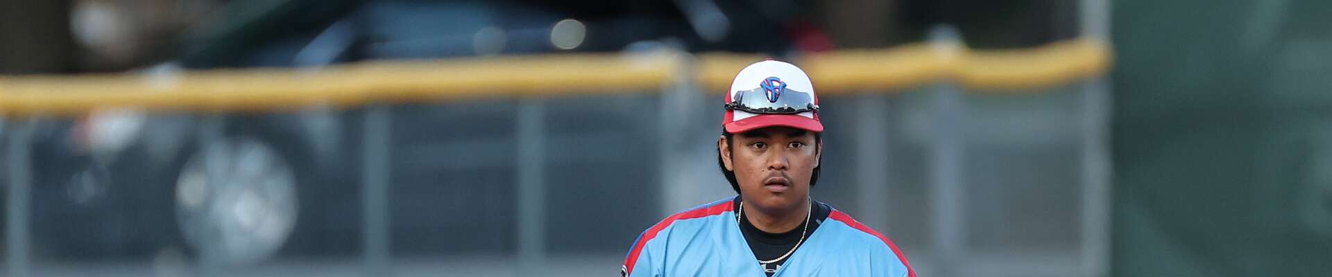 Click to show or hide the buttons